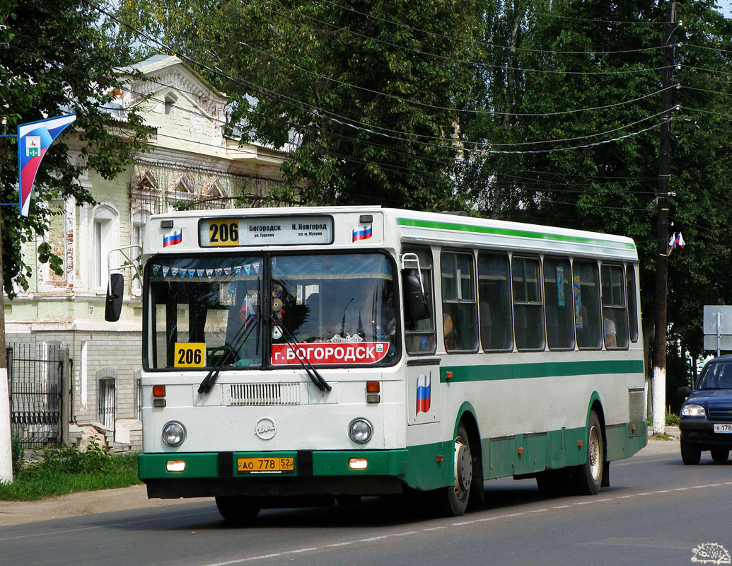 Нижегородская область, ЛиАЗ-5256.40-01 № АО 778 52