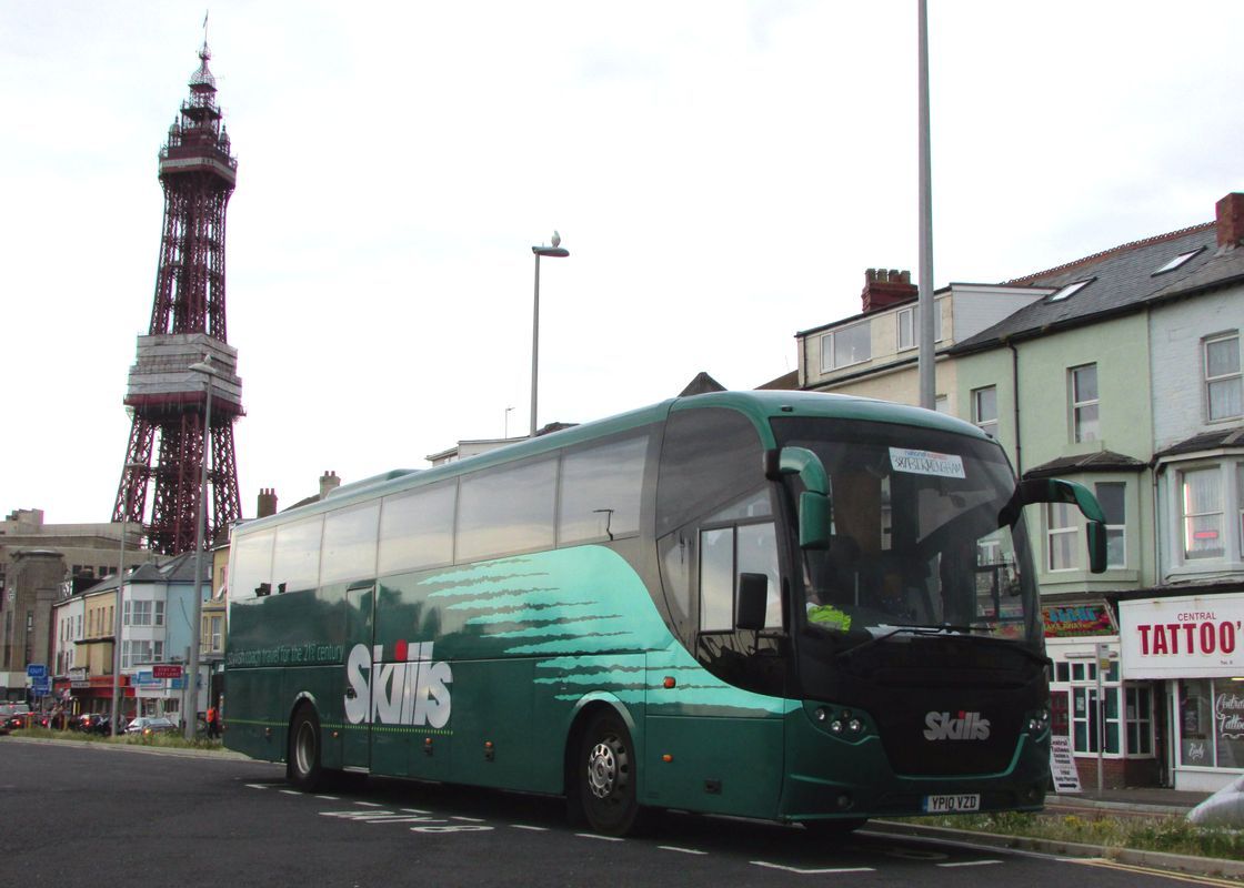 Großbritannien, Scania OmniExpress 360 Nr. YP10 VZD