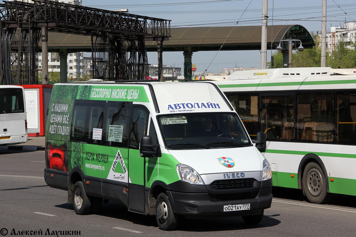 Москва, Нижегородец-2227UU (IVECO Daily) № О 021 АУ 777