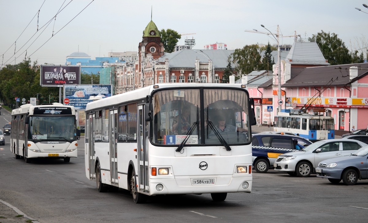 Алтайский край, ЛиАЗ-5256.53 № У 584 УВ 22