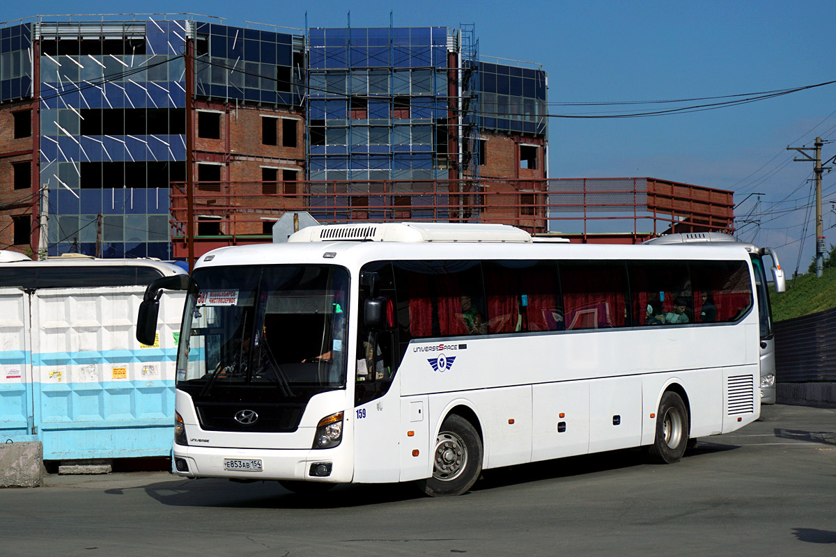 Novosibirsk region, Hyundai Universe Space Luxury # Е 853 АВ 154