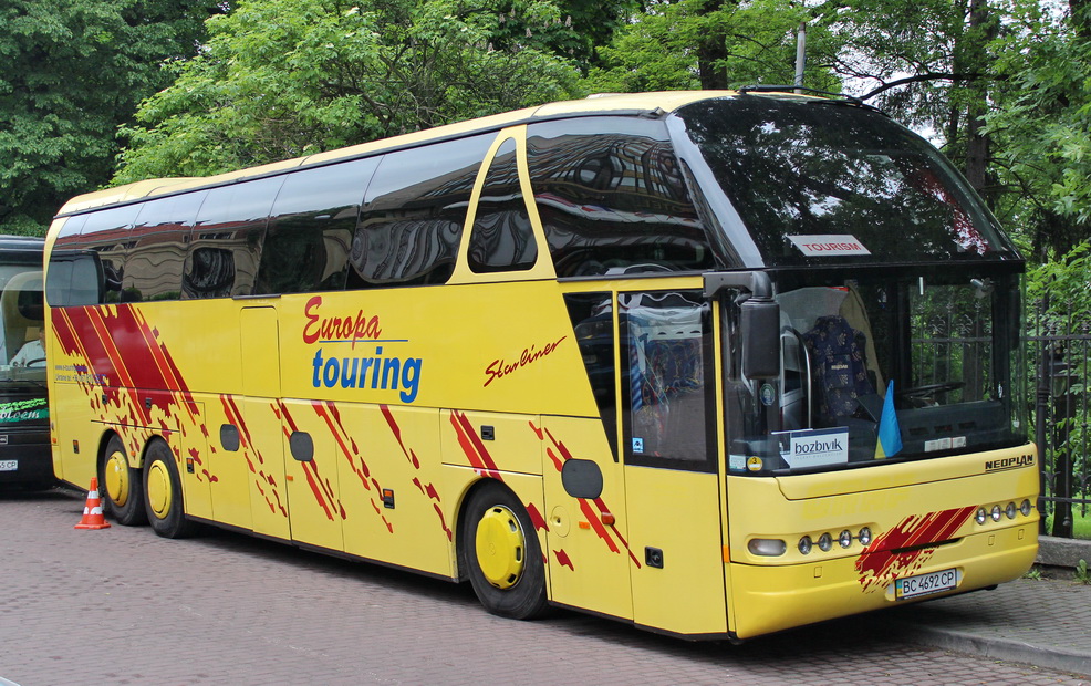 Lvov region, Neoplan PE6 N516/3SHDHC Starliner sz.: BC 4692 CP