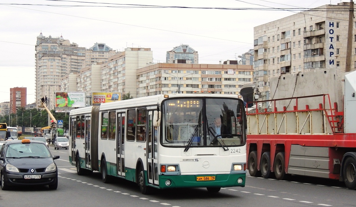 Санкт-Петербург, ЛиАЗ-6212.00 № 2242