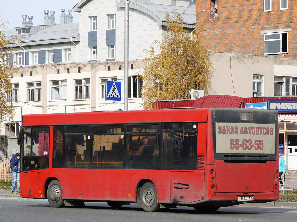 Ханты-Мансийский АО, МАЗ-206.067 № В 169 АН 186