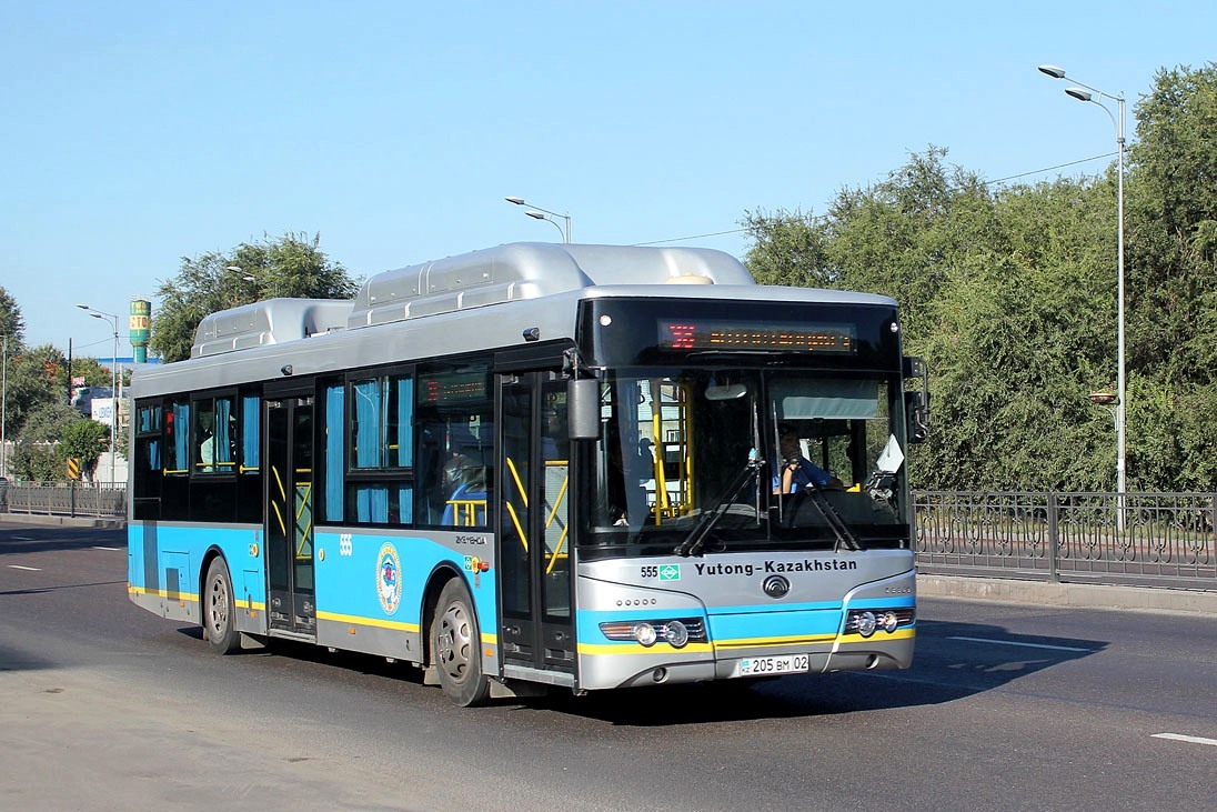 Алматы, Yutong ZK6118HGA № 555