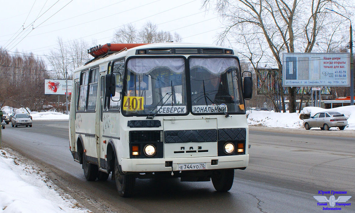 Томская область, ПАЗ-32051-110 № Е 744 УО 70