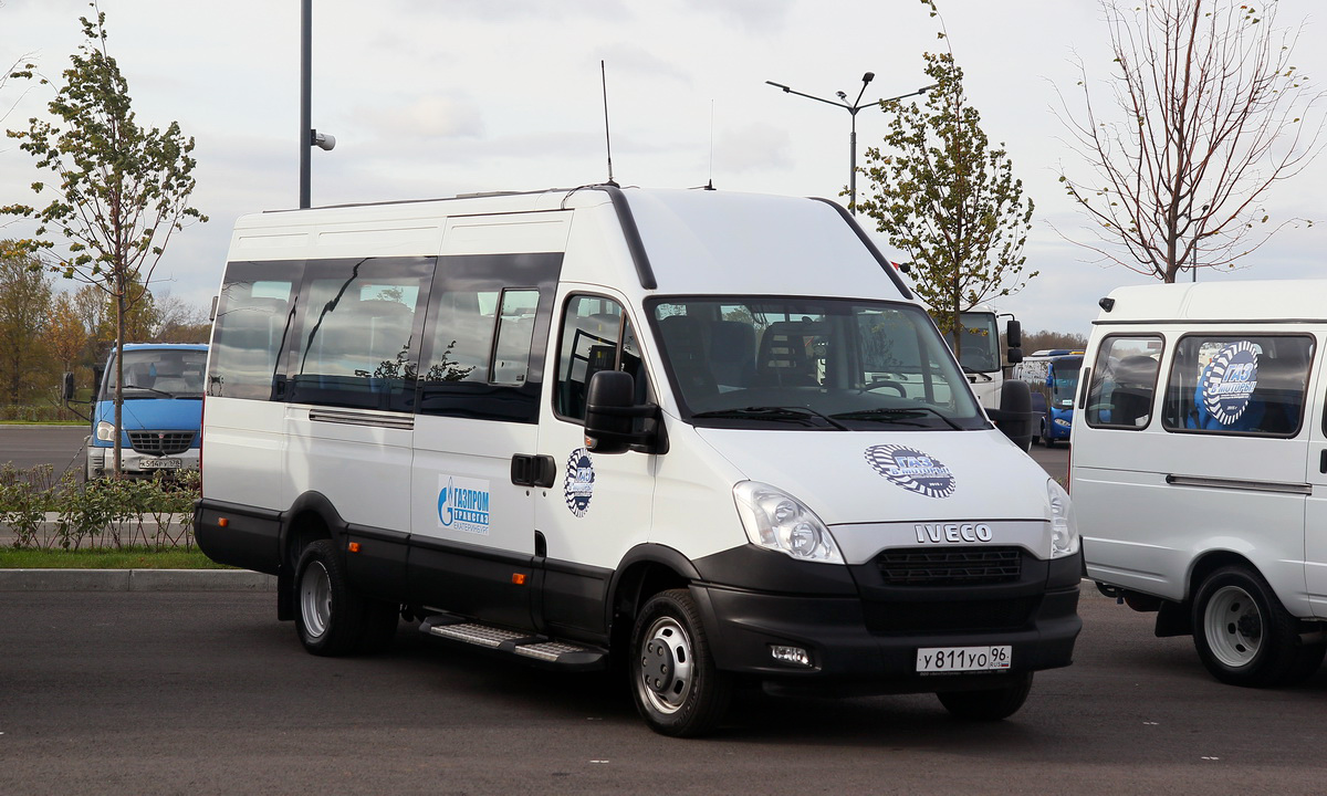 Свердловская область, Росвэн-3264 (IVECO Daily 50C14) № У 811 УО 96; Санкт-Петербург — V Петербургский международный газовый форум 2015