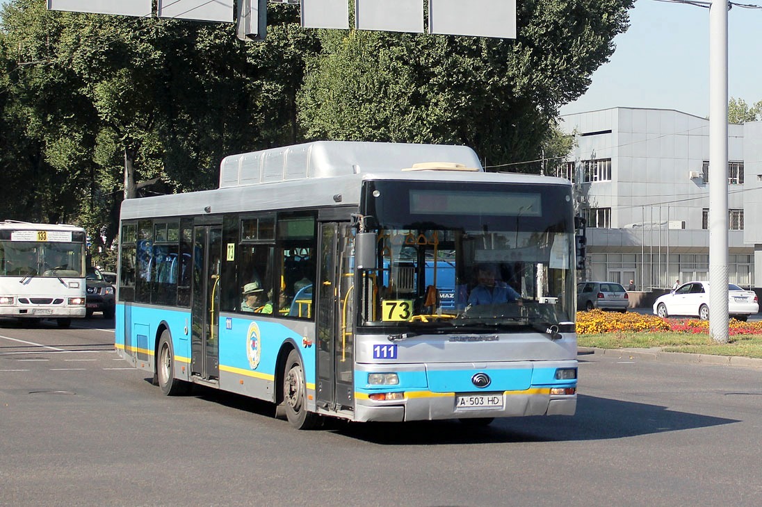 Алматы, Yutong ZK6120HGM № 111