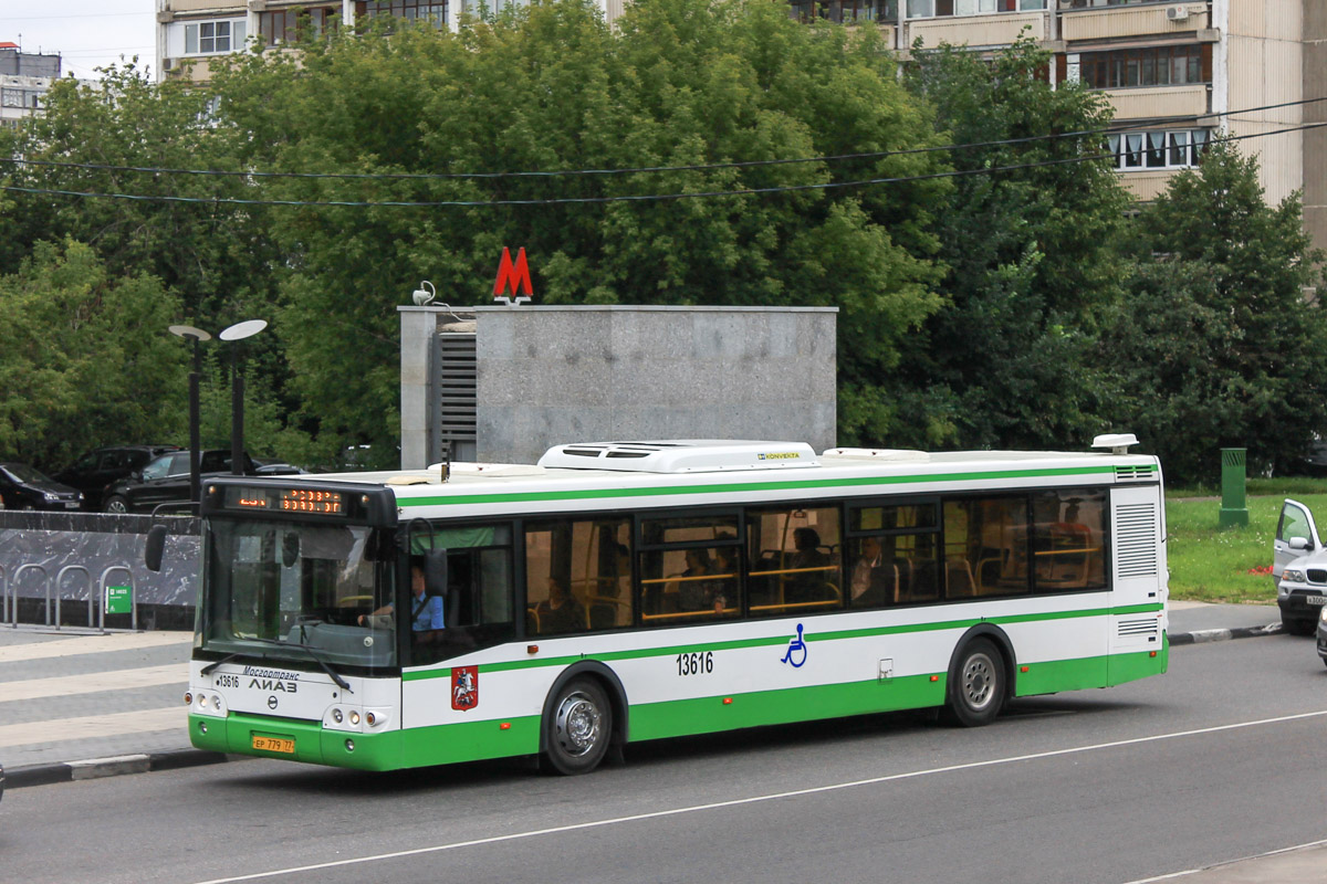 Moskau, LiAZ-5292.22 (2-2-2) Nr. 13616