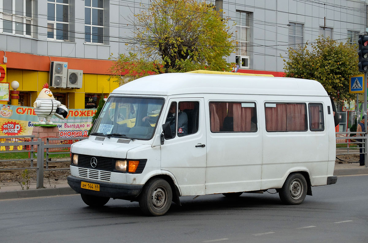 Тверская область, Mercedes-Benz T1 308D № АМ 144 69