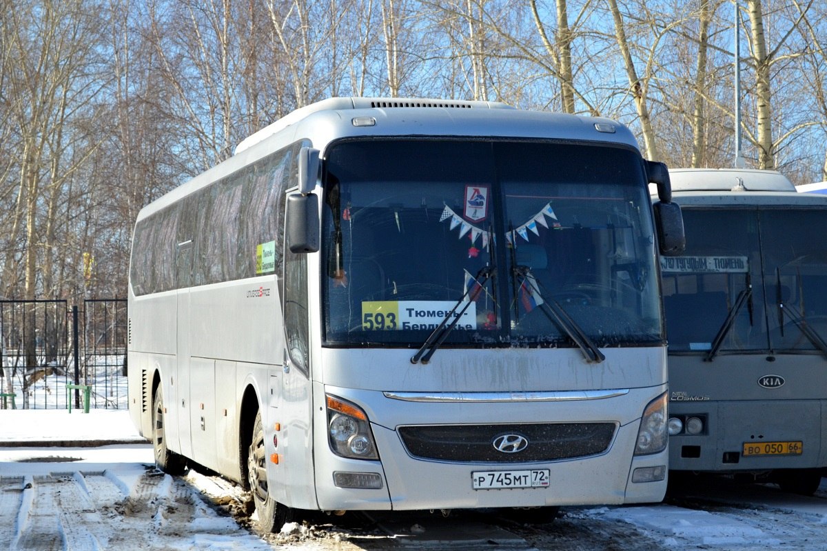 Тюменская область, Hyundai Universe Space Luxury № Р 745 МТ 72