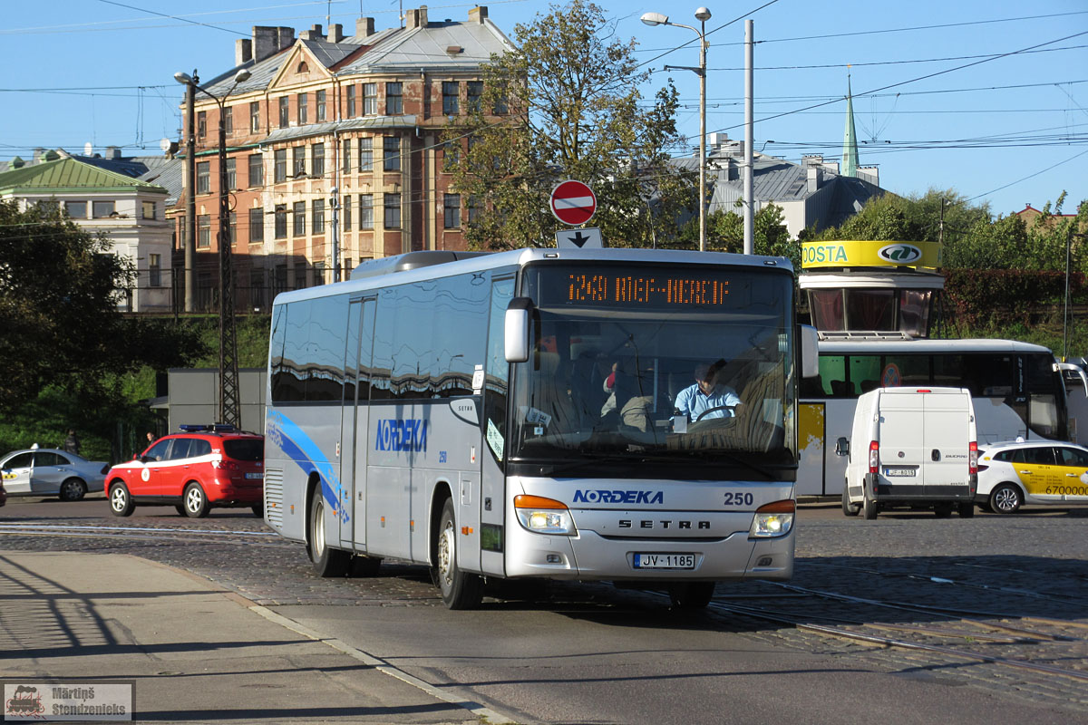 Латвия, Setra S415UL № 250