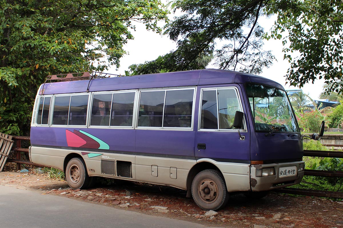 Шри-Ланка, Mitsubishi Fuso Rosa III № n/n