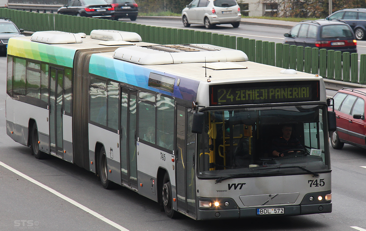 Литва, Volvo 7700A № 745