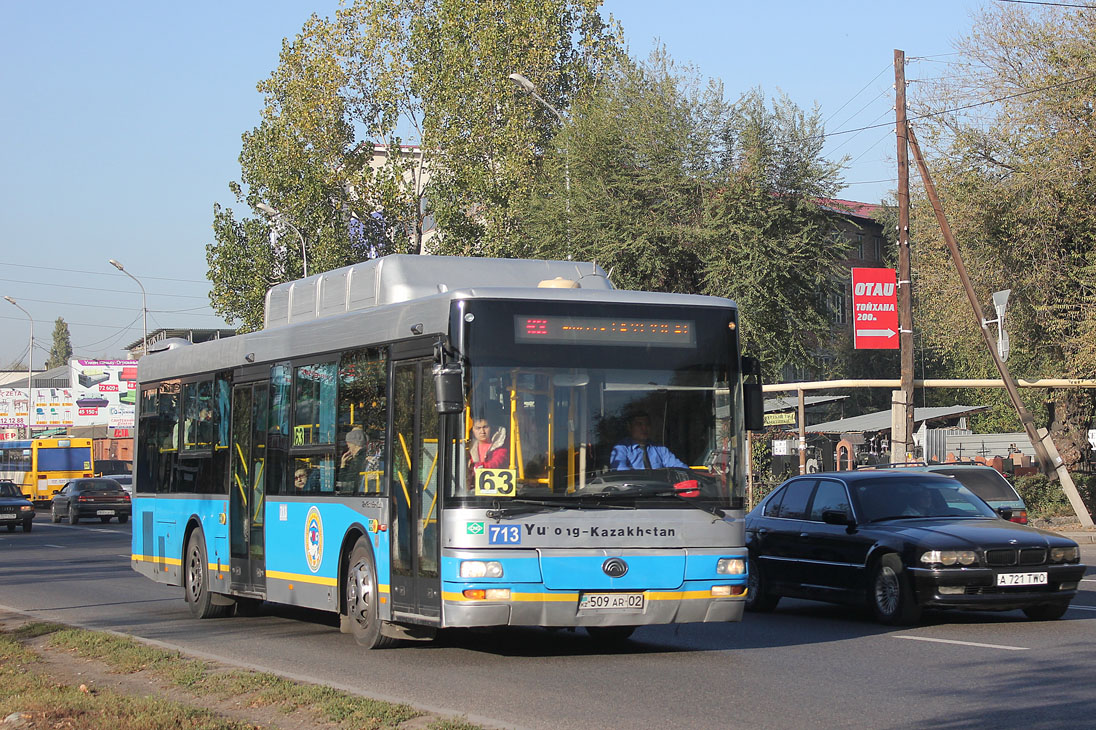 Almaty, Yutong ZK6118HGA sz.: 713