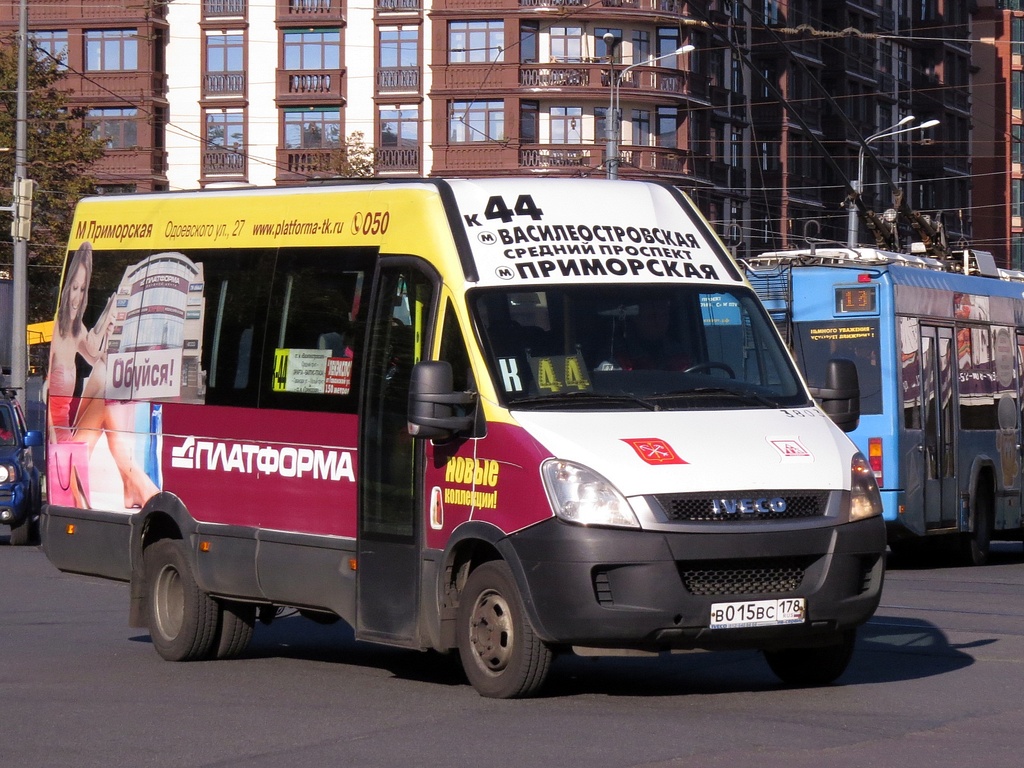 Санкт-Петербург, Нижегородец-2227UU (IVECO Daily) № n803