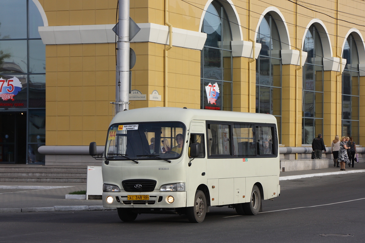 Алтайский край, Hyundai County SWB (РЗГА) № АС 348 22