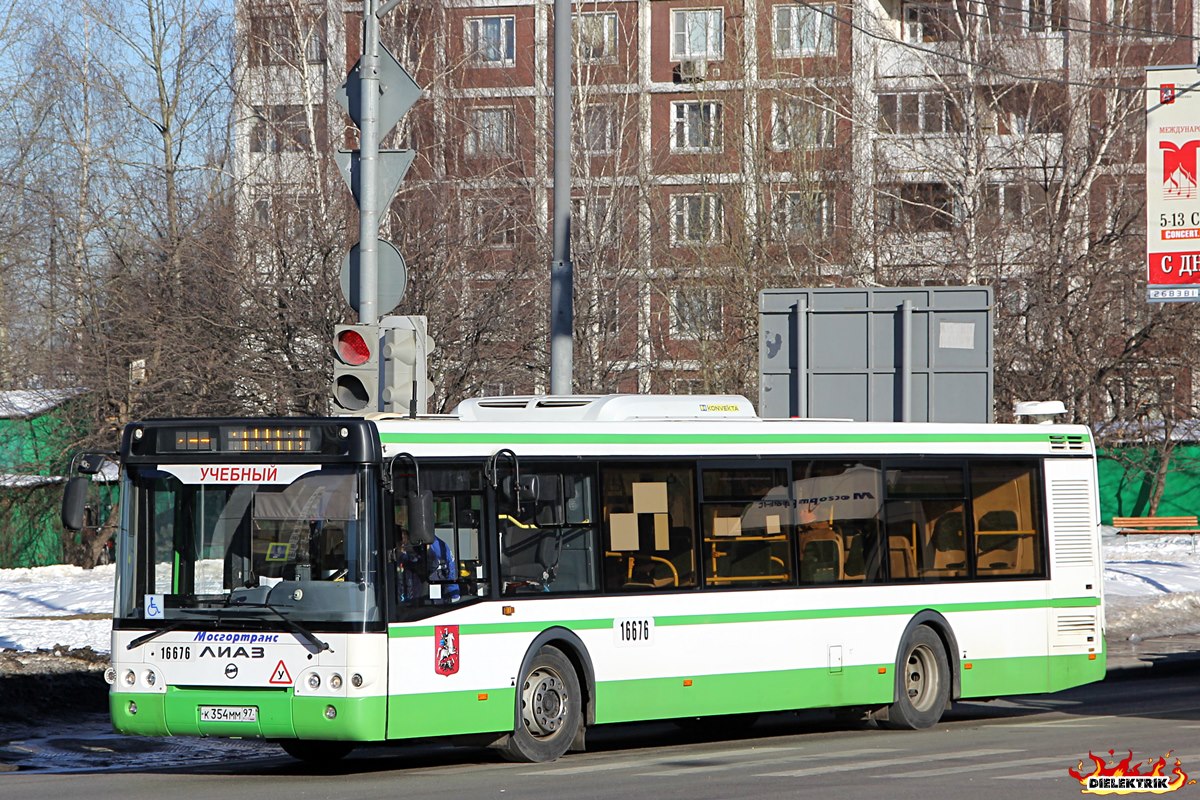 Moskwa, LiAZ-5292.22-01 Nr 16676