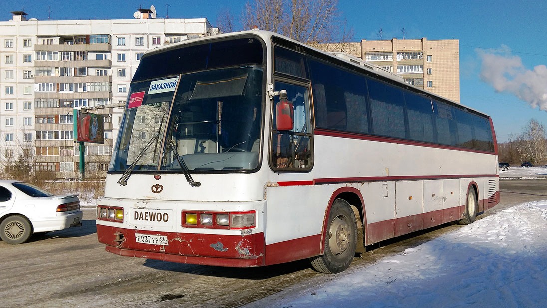 Новосибирская область, Daewoo BH120F Royal Cruiser № Е 037 УР 54