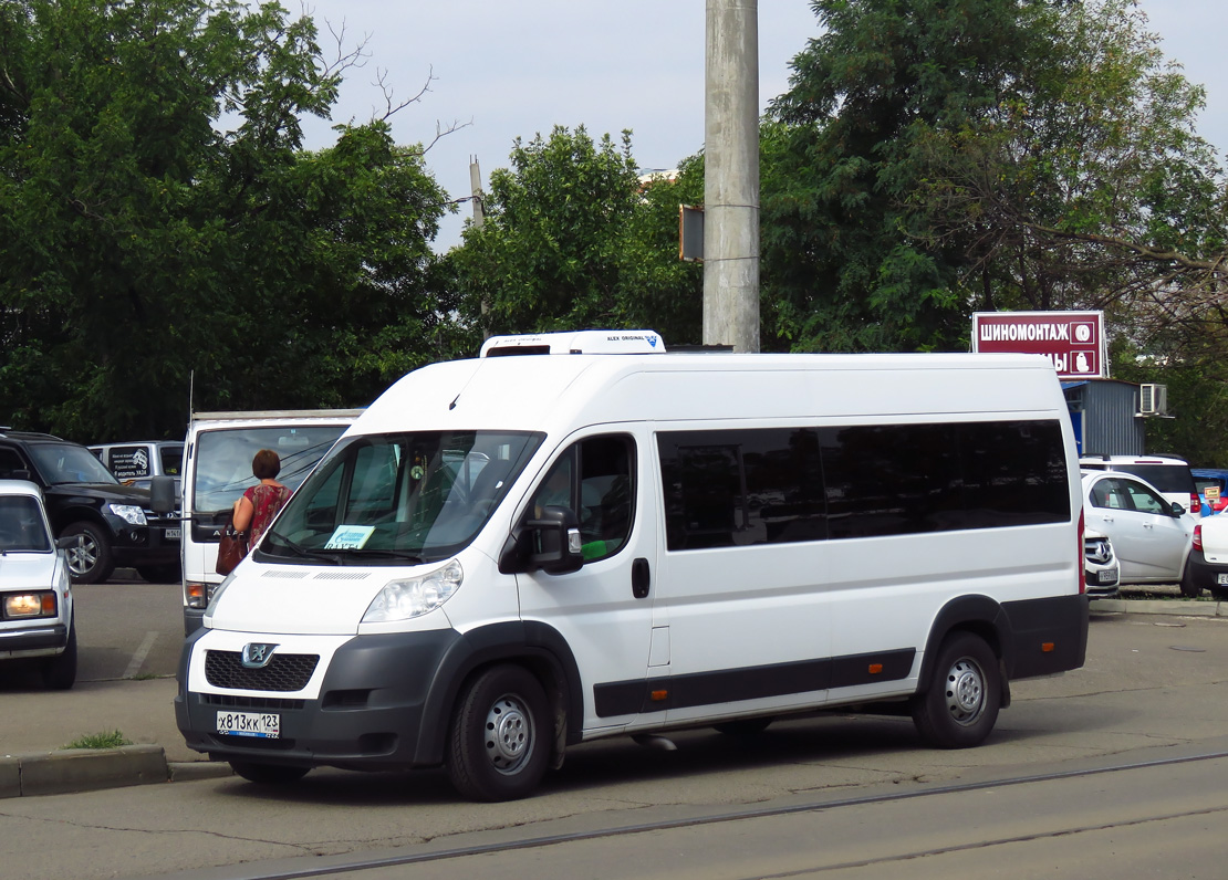 Краснодарский край, Нижегородец-2227SL (Peugeot Boxer) № Х 813 КК 123