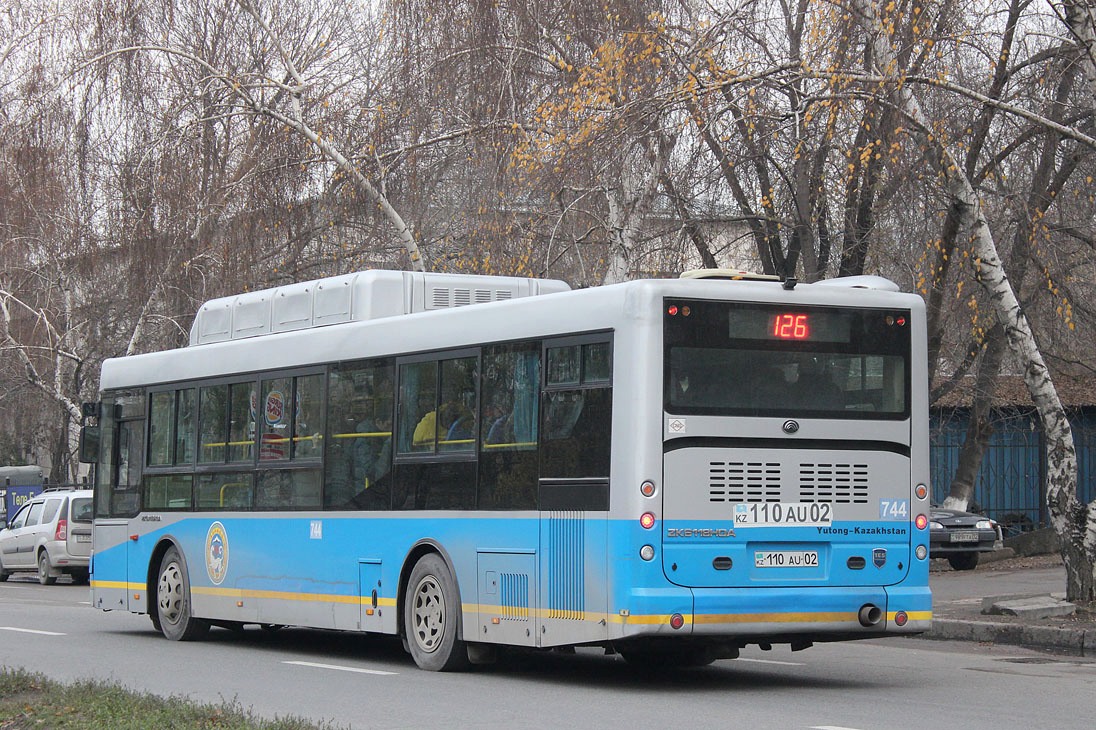 Алматы, Yutong ZK6118HGA № 744