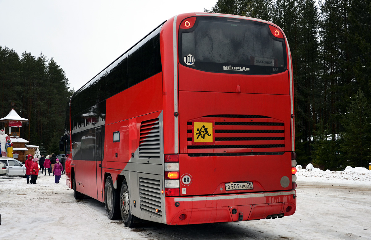 Вологодская область, Neoplan PB1 N1122/3C Skyliner C № В 909 ОК 35