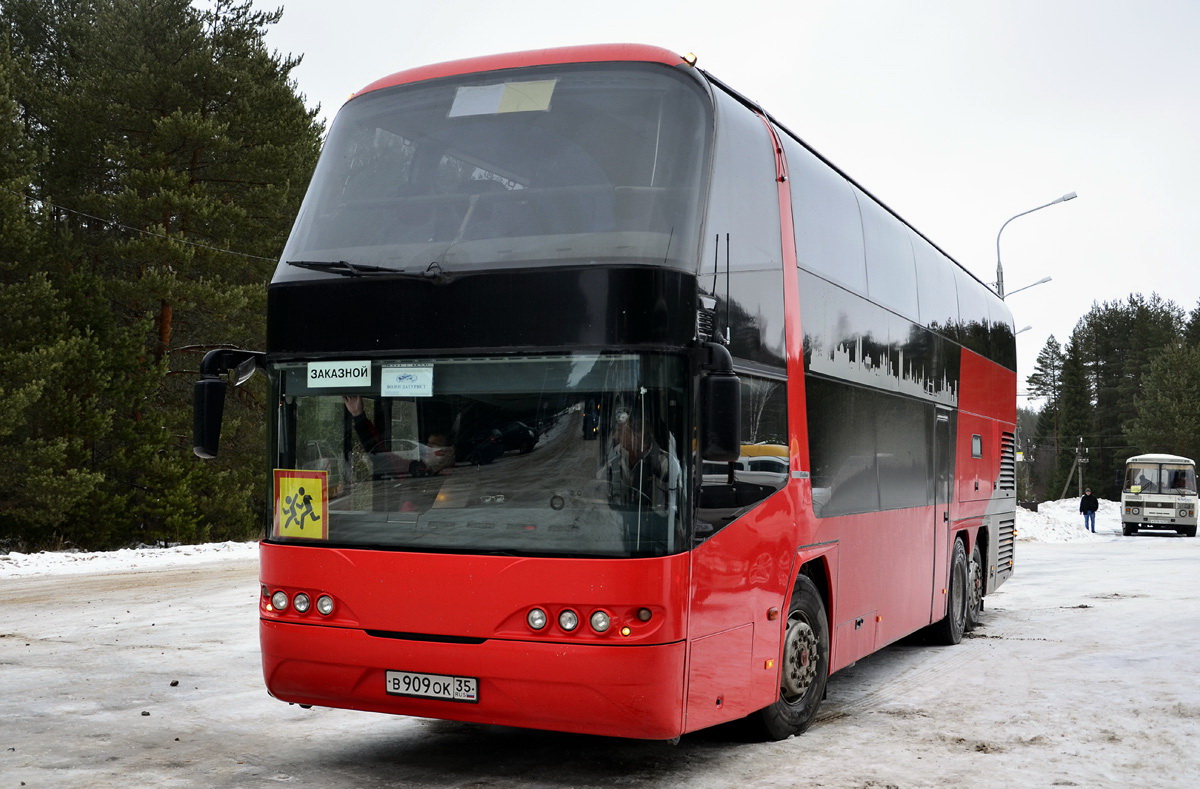 Вологодская область, Neoplan PB1 N1122/3C Skyliner C № В 909 ОК 35