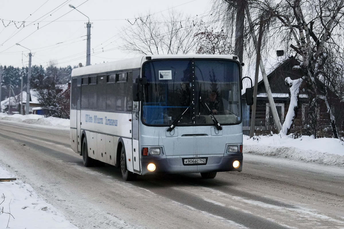 Кемеровская область - Кузбасс, ЛиАЗ-5256.34 (ГолАЗ) № А 906 ВС 142