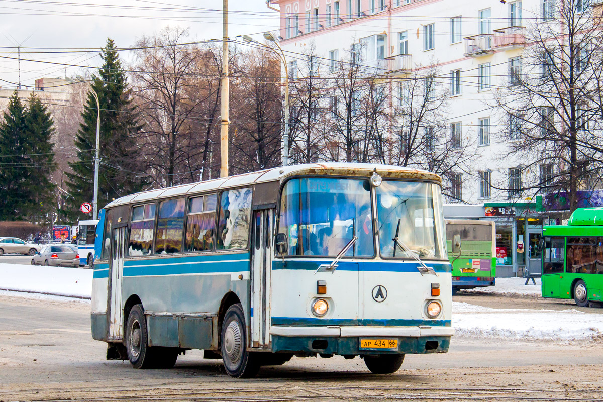 Свердловская область, ЛАЗ-695Н № АР 434 66