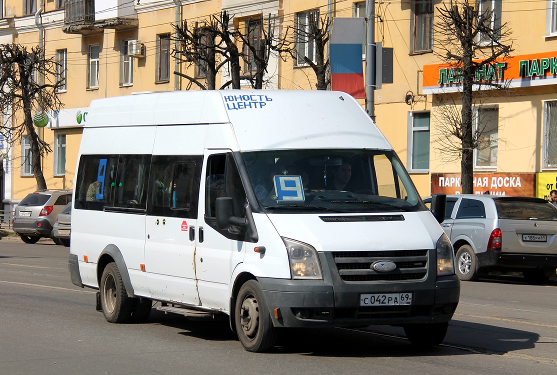 Тверская область, ГолАЗ-3030 (Ford Transit) № С 042 РА 69