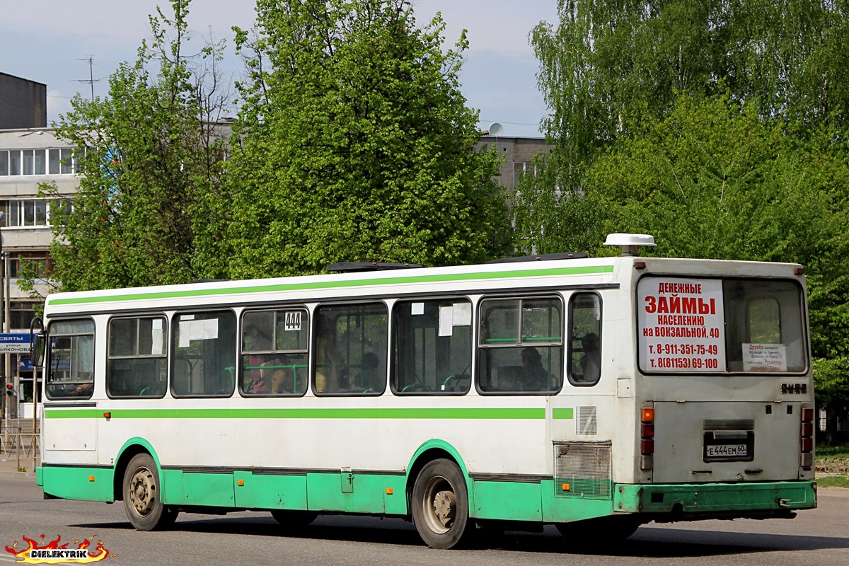 Псковская область, ЛиАЗ-5256.30 № Е 444 ЕМ 60