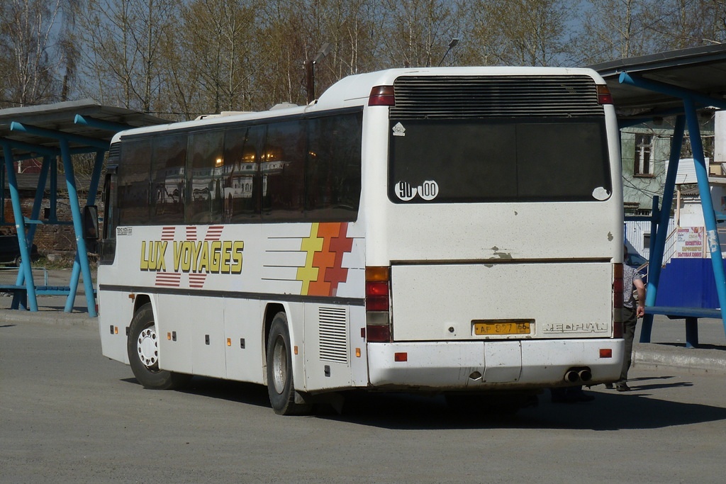 Свердловская область, Neoplan N316K Transliner № АР 827 66