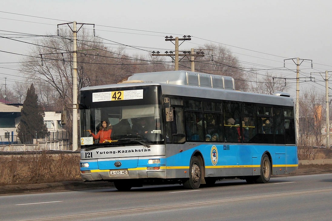 Алматы, Yutong ZK6120HGM № 121