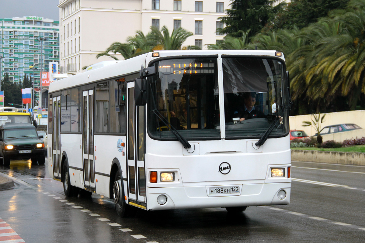 Краснодарский край, ЛиАЗ-5293.60 № Р 188 КН 123