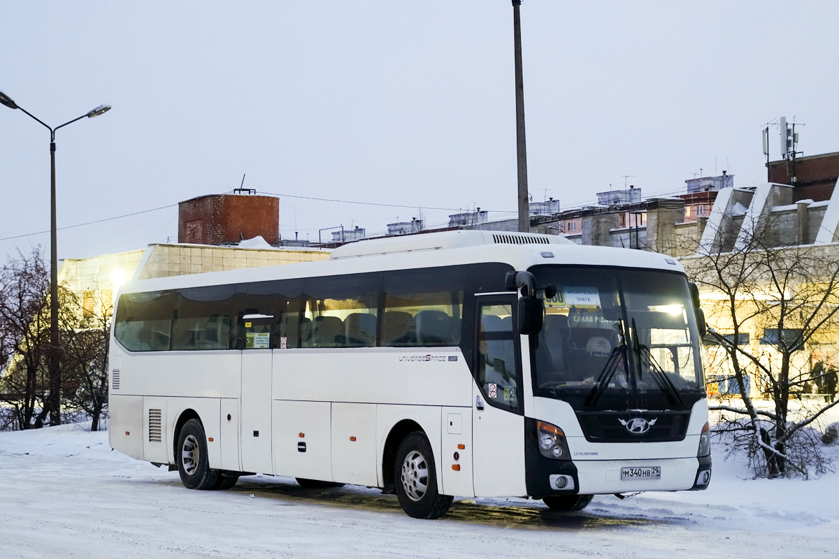 Архангельская область, Hyundai Universe Space Luxury № М 340 НВ 29