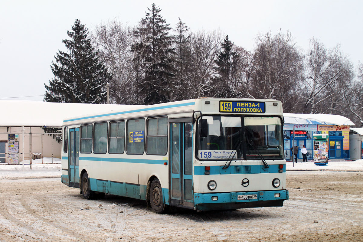 Penza region, LiAZ-5256.00-11 č. Р 458 ВН 58