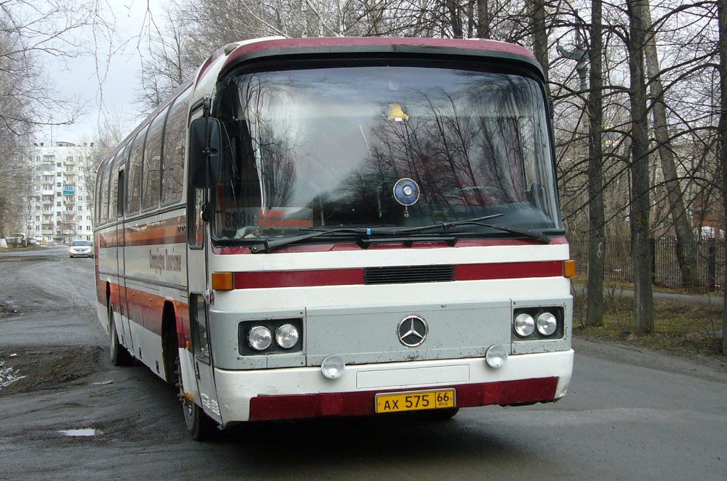 Свердловская область, Mercedes-Benz O303-15KHP-A № АХ 575 66