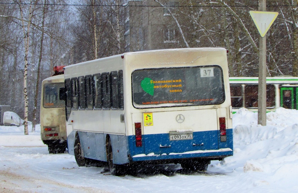 Вологодская область, ГолАЗ-АКА-52251 № Е 093 ОХ 35