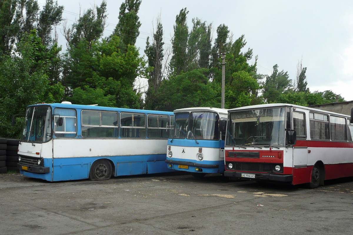 Dnepropetrovsk region, Ikarus 280 (DARZ) sz.: 014-64 АА; Dnepropetrovsk region, LAZ-695D sz.: AE 3175 AA; Dnepropetrovsk region, Karosa B732.20 sz.: AE 9546 AC; Dnepropetrovsk region — Motor company