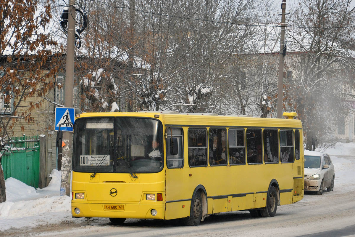Тверская область, ЛиАЗ-5256.36 № АМ 680 69