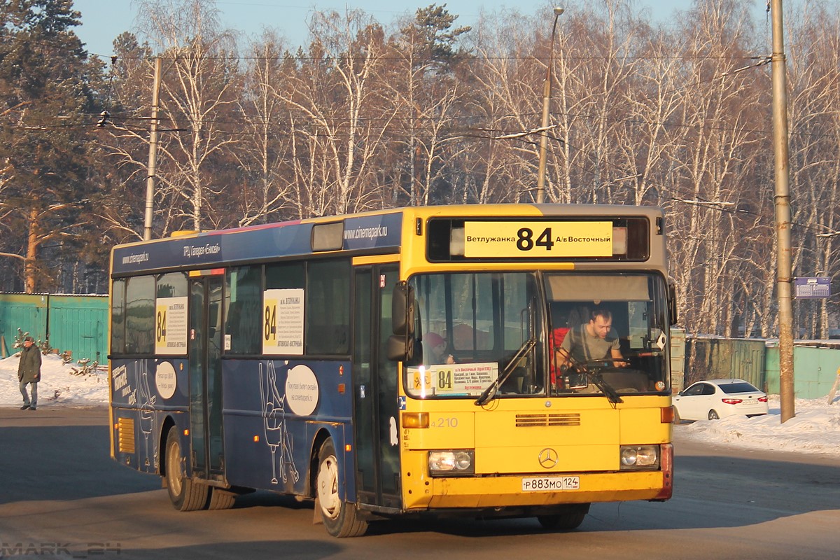 Красноярский край, Mercedes-Benz O405 № Р 883 МО 124