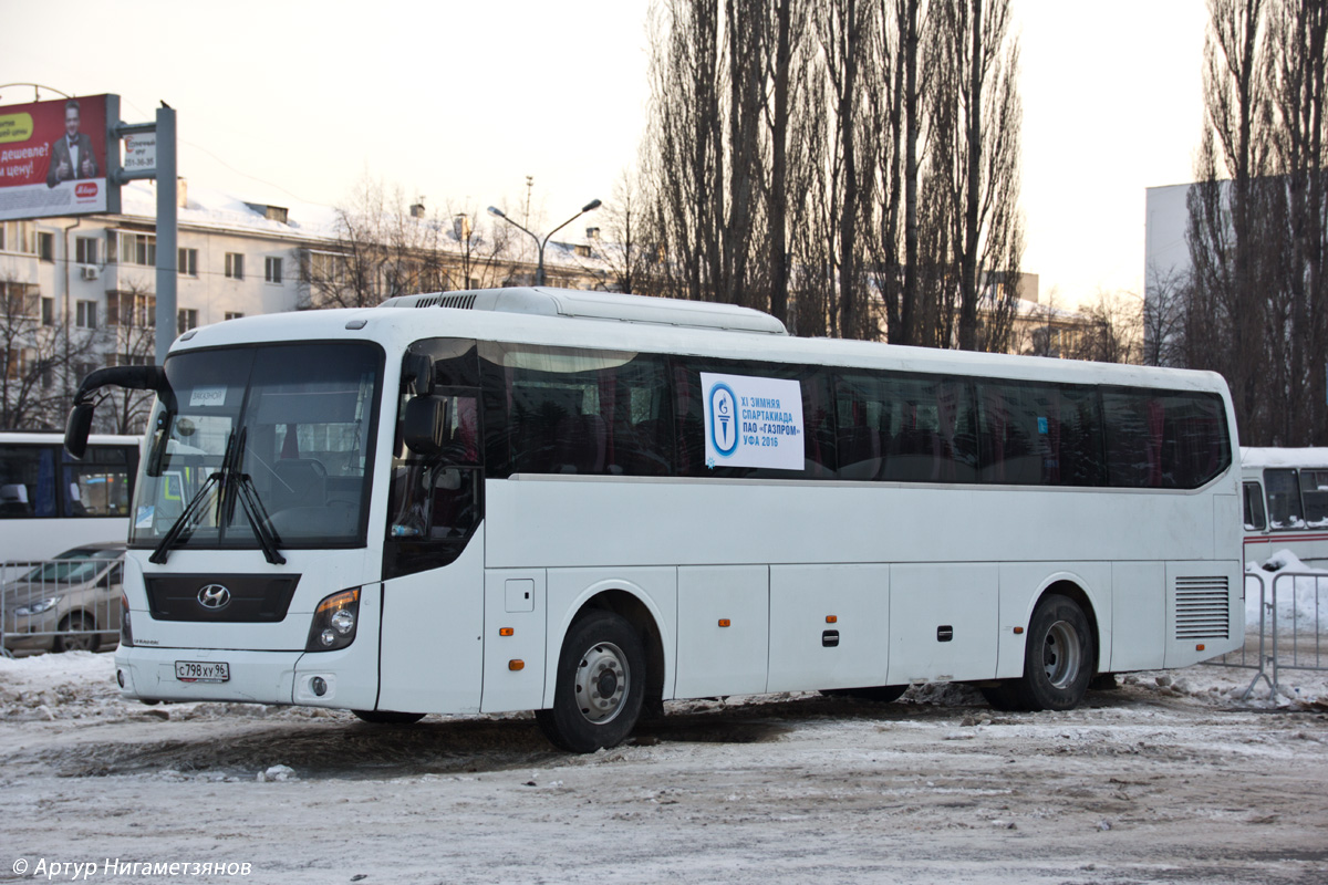 Свердловская область, Hyundai Universe Space Luxury № С 798 ХУ 96