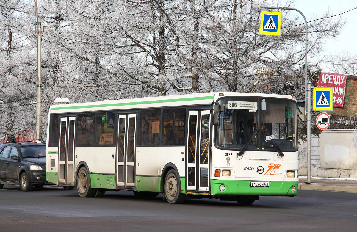 Sankt Peterburgas, LiAZ-5293.60 Nr. 3632