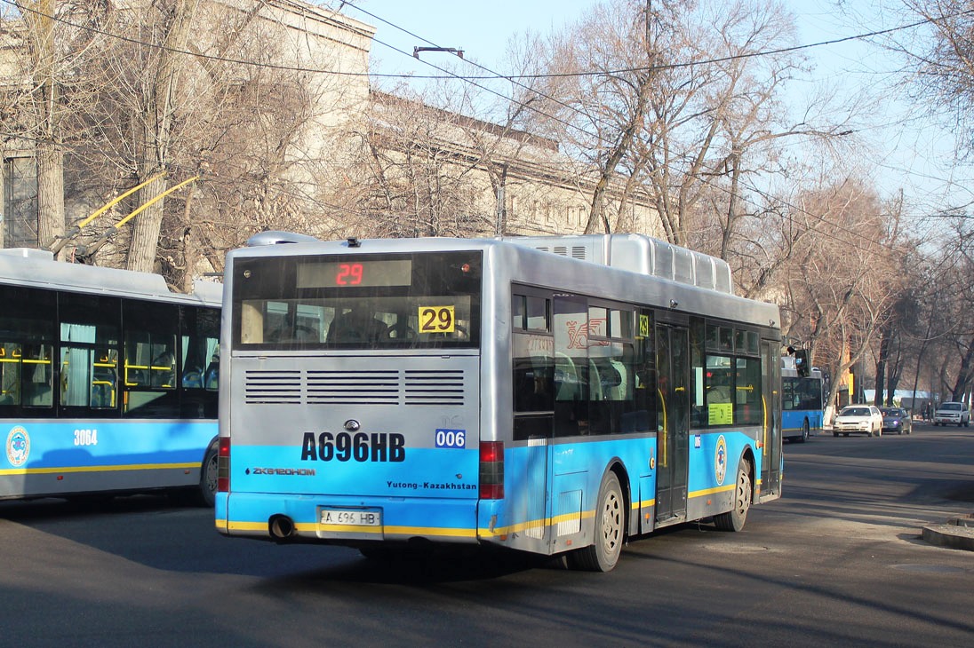 Алматы, Yutong ZK6120HGM № 006