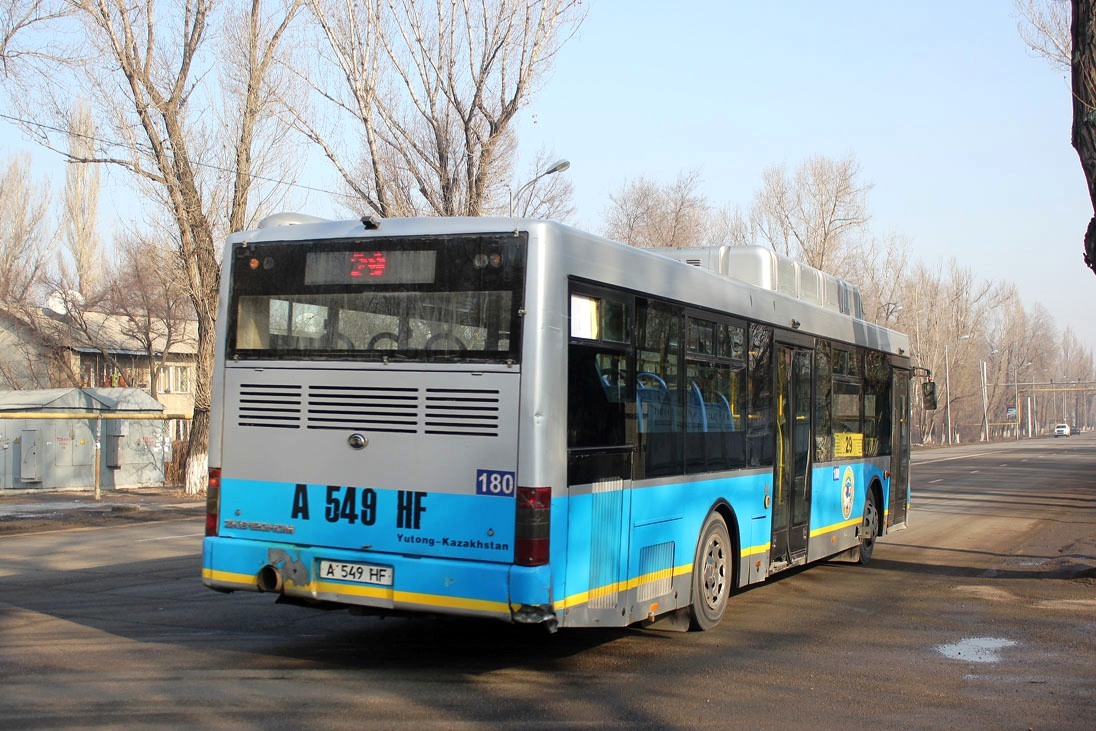 Almaty, Yutong ZK6120HGM № 180