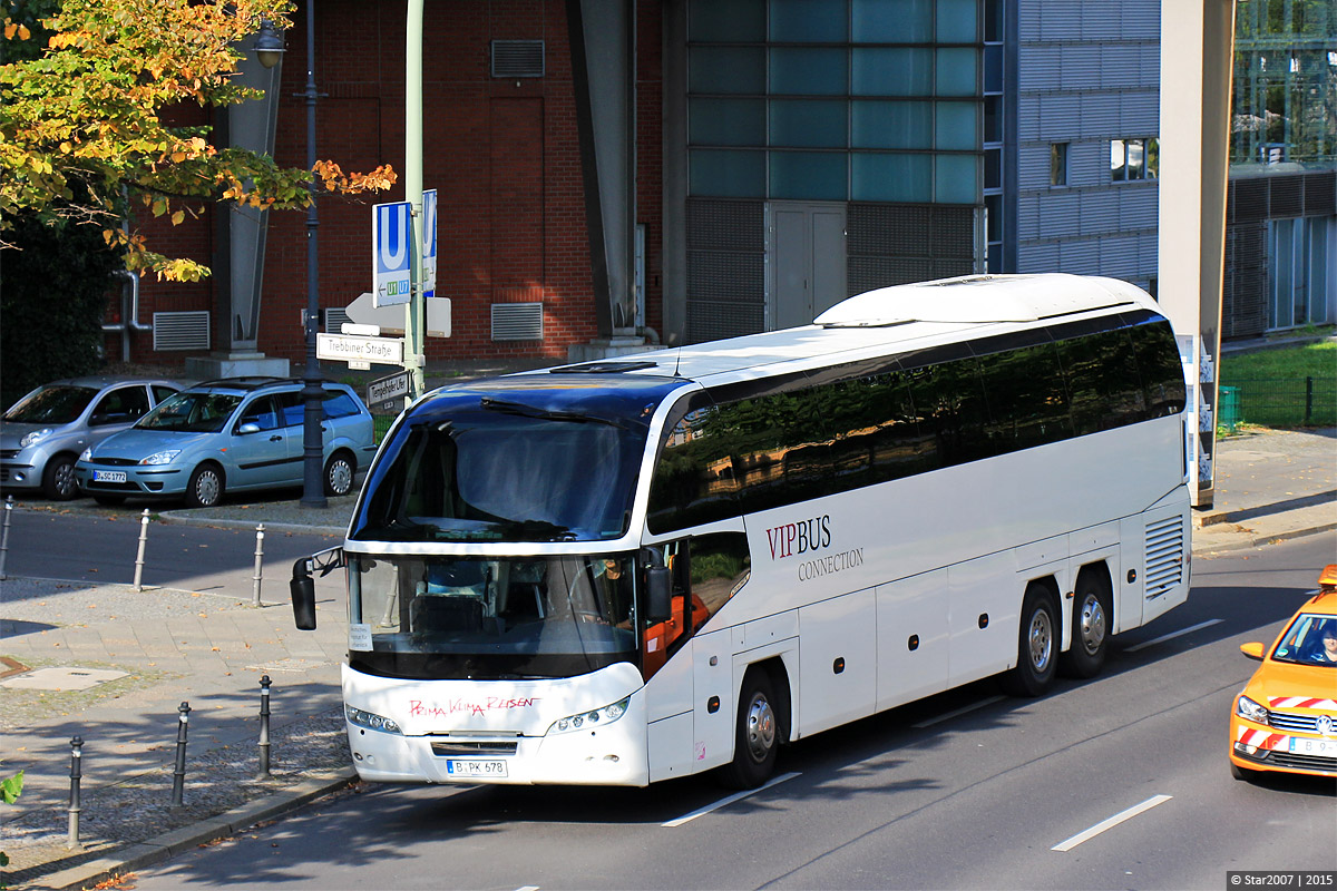 Berlin, Neoplan P16 N1218HDL Cityliner HDL # B-PK 678