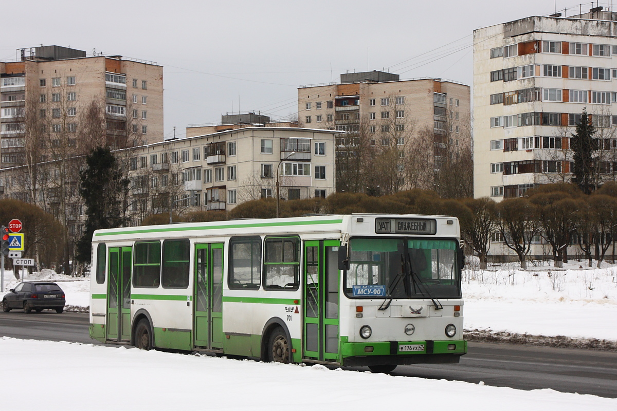 Ленинградская область, ЛиАЗ-5256.30 № 701