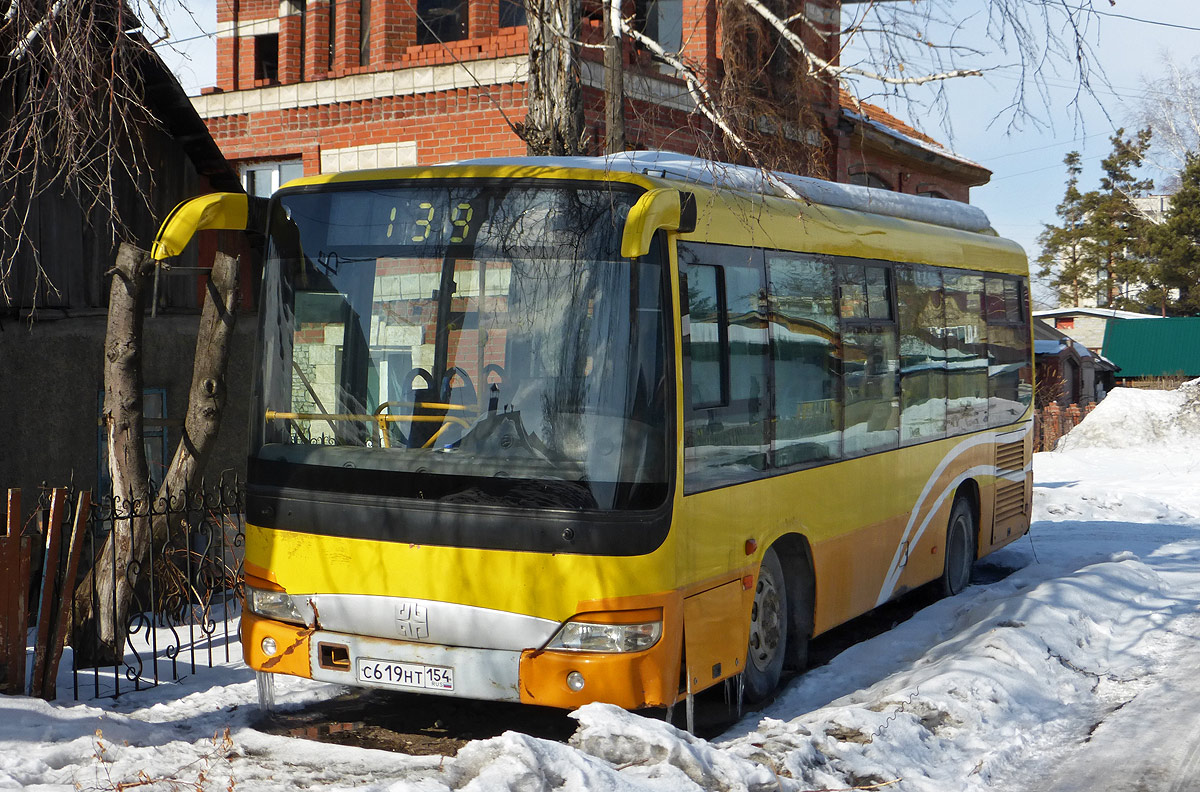 Новосибирская область, Zhong Tong LCK6830G-5 № С 619 НТ 154