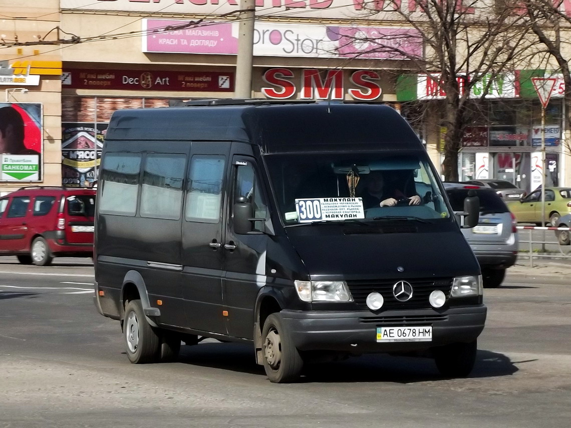 Днепропетровская область, Mercedes-Benz Sprinter W904 412D № AE 0678 HM