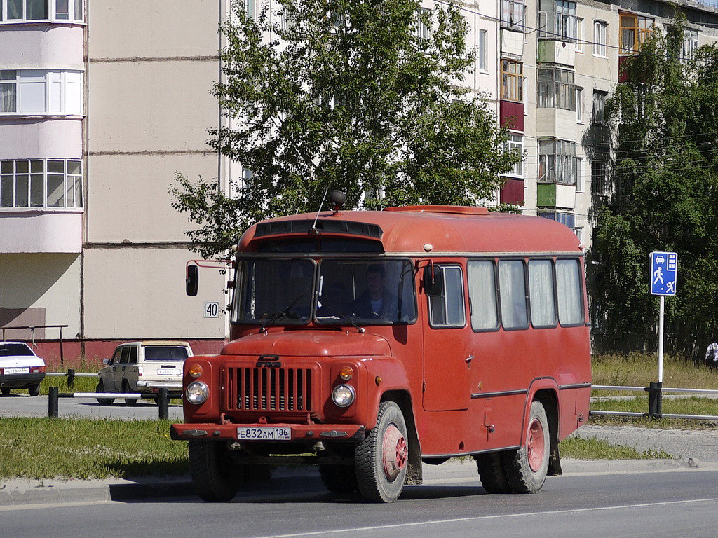 Ханты-Мансийский АО, КАвЗ-327001 № Е 832 АМ 186